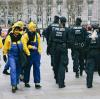 Ein hohes Polizeiaufgebot soll während des Kölner Karnevals für Sicherheit sorgen. Die Silvesternacht hat ihre Spuren hinterlassen.