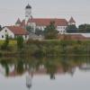 Mächtig und wunderschön: Das Herzstück der Stadt Höchstädt, das Schloss.   	