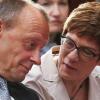Sie hat gewonnen und er verloren – eigentlich. Annegret Kramp-Karrenbauer hat Friedrich Merz im Rennen um den CDU-Vorsitz geschlagen. Seitdem ist ihr aber nicht mehr viel geglückt.