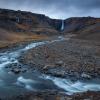 Sehenswert im unbekannten Osten Islands: der Wasserfall Hengifoss. 