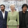 Regisseur Bong Joon-Ho mit seinen Hauptdarstellern Jake Gyllenhaal und Tilda Swinton aus dem Netflix-Film "OKJA".