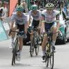 Auf die Bora-hansgrohe-Fahrer Maximilian Schachmann und Emanuel Buchmann wird Georg Zimmermann (von links) auch bei der Tour de France treffen. 	