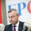 Norbert Hofer ist designierter Vorsitzender der FPÖ. Er machte seine Drohung war, dass alle Minister der Partei ihr Amt niederlegen.