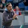 Fußball: 2. Bundesliga, 24. Spieltag: Hannover 96 - TSV 1860 München am 11.03.2017 in der HDI-Arena in Hannover Niedersachsen. Münchens Trainer Vitor Pereira beobachtet das Spiel in der Arena. Wichtiger Hinweis: Aufgrund der Akkreditierungsbestimmungen der DFL ist die Publikation und Weiterverwertung im Internet und in Online-Medien während des Spiels auf insgesamt fünfzehn Bilder pro Spiel begrenzt. Foto: Peter Steffen/dpa +++c dpa - Bildfunk+++