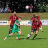 Der TSV Nördlingen (im Bild Daniel Holzmann, grünes Trikot) verlor zu Hause gegen SV Donaustauf  	