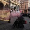 In Italien gehen Menschen wegen eines Häftlings, der seit über 100 Tagen im Hungerstreik ist, auf die Straßen.  