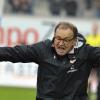 St. Paulis Trainer Ewald Lienen sah eine erneute Pleite seines Teams.