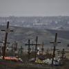 Neue Gräber sind auf einem Friedhof in Bachmut zu sehen. Am 24. Februar 2023 jährt sich der Beginn des russischen Angriffskrieges gegen die Ukraine. 

