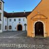 Im vergangenen Jahr haben die Kapuziner das Franziskanerkloster in Ingolstadt veralssen, seitdem steht es leer. Die Grünen-Fraktion möchte, dass die Stadt das Gebäude kauft. 