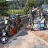 Ein 48-jähriger Motorradfahrer aus dem Landkreis Aichach-Friedberg ist bei einem Unfall auf der B182 bei Innsbruck ums Leben gekommen.