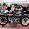 Zahlreiche Liebhaber älterer Automobile kamen am Sonntag, den 5. September 2009, nach Pöttmes zum Oldtimertreffen.