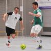 Clemens Schneider (links) möchte morgen mit seinem TSV Meitingen in die Endrunde um die Hallenfußballmeisterschaft im Landkreis Augsburg einziehen. 
