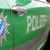Ein Ladendieb ist in Augsburg erwischt worden und ist danach gegenüber einem Ladendetektiv rabiat geworden, berichtet die Polizei. 