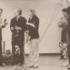 Auch 1983 stand "Wetten, dass..?" in Augsburg im Zeichen einer kuriosen Stadtwette. Puppenkisten-Chef Hanns-Joachim Marschall und seine Marionetten erschienen in der Sporthalle.