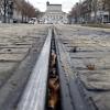 Die Fuggerstraße zwischen Königsplatz und Theater soll schon seit Jahren umgestaltet werden. Der Umbau soll nun nach hinten geschoben werden. 