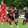 Eine spannende Partie haben sich der TSV Rain (in Rot) und der FC Pipinsried geliefert. Trotz Überzahl in Hälfte zwei kam Rain über ein 1:1 nicht hinaus.