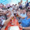 Die Gäste aus Ungarn feierten beim Baarer Brauereifest fröhlich mit. 