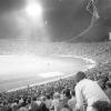 Vor 40 Jahren stellten der FC Augsburg und 1860 München bei ihrem Aufeinandertreffen in der Regionalliga einen Zuschauerrekord für die Ewigkeit auf. Rund 90000 Zuschauer wollten sich das Lokalderby im Münchner Olympiastadion nicht entgehen lassen. 

