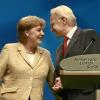 Ein kluger Schachzug: 2002 überließ Angela Merkel dem damaligen CSU-Chef Edmund Stoiber die Kanzlerkandidatur.