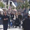 Das Weinfest am Sonntag wird wieder tausende Besucher ins Stadtzentrum von Schwabmünchen locken.  Das Foto entstand beim Weinfest 2023.