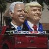 Wahlkampf vom Feinsten: Der aktuelle US-Präsident Donald Trump am Dixie Highway direkt neben seinem Herausforderer Joe Biden.