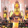 Zahlreiche Besucher kamen zum Adventskonzert in die renovierte Martinskirche in Illerberg. Auch die Musikkapelle Illerberg-Thal spielte 	