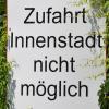 Dieses Schild sei kein offizielles Verkehrsschild, kritisiert ein Experte. Stadtwerkeleiter Wolfgang Behringer wiederum betont, dass dieses Verkehrsschild zusätzlich für Klarheit sorge. 