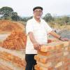 Für Pater Georg Aranchery bedarf es bei seiner Arbeit in Songea in Tansania vieler Bausteine. 