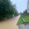 Starker Regen setzte am Donnerstagabend in Wertingen und Roggden Straßen und Keller unter Wasser. Die Feuerwehr war mehrfach im Einsatz.