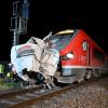 Juli 2022: An einem Bahnübergang in Neu-Ulm prallt ein Kleintransporter gegen eine Regionalbahn. Der Fahrer des Transporters hatte offenbar die geschlossenen Schranken umfahren.Der 33-Jährige wird schwer verletzt, es entsteht ein Schaden von mehr als 350.000 Euro. 