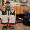 Nach einem bunten Umzug wird die Lechhauser Kirchweih feierlich eröffnet. Wir waren bei der Eröffnung des Volksfests dabei.