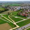 Am östlichen Stadtrand von Günzburg werden zukünftig acht Einfamilienhäuser stehen.  