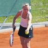 Auch die Tennisspieler des TSV Pöttmes sorgen immer wieder für positive Schlagzeilen für den Verein. Hier schlägt Marina Golling auf.   
