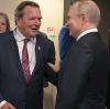 Gerhard Schröder ist ein guter Freund des russischen Präsidenten Wladimir Putin. Doch die Loyalität des Altkanzlers stößt im Ukraine-Krieg vielen sauer auf.