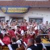 Ein stattliches Gesamtorchester spielte beim Brunnenhofkonzert des Musikvereins Obergriesbach (MVO). 	
