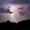 Der Deutsche Wetterdienst warnt in großen Teilen Schwabens vor Gewittern.