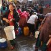 Trinkwasserausgabe in Kathmandu.