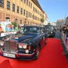 Die Maximilianstraße in Augsburg stand am Sonntag im Zeichen der Fuggerstadt Classic. Dort gab es über hundert Oldtimer zu bestaunen.