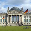 Ein radikaler Islamist droht in einem neuen Internet-Video mit Terroranschlägen auf den Reichstag und fordert den Tod von Bundeskanzlerin Angela Merkel.