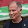 Der FC Augsburg stellt sich mit einem neuen Sportdirektor breiter auf. Sport-Geschäftsführer Stefan Reuter trägt allerdings weiterhin die Verantwortung im sportlichen Bereich des Fußball-Bundesligisten.