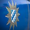 Im mittleren Lechfeldweg in Friedberg wurde ein Auto beschädigt. Die Polizei sucht den Schuldigen.