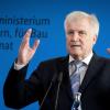 Innenminister Horst Seehofer hat Details dazu veröffentlicht, wie er qualifizierte Bewerber nach Deutschland holen möchte.