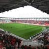 Zahlreiche Besucher sitzen am Samstag (24.07.2010) im Audi Sportpark in Ingolstadt (Oberbayern). Nach einem Jahr Bauzeit wurde der Audi Sportpark mit einem bunten Programm offiziell eröffnet.