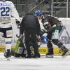 Adrian Grygiel musste gegen Iserlohn verletzt vom Eis. 