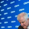Horst Seehofer will als CSU-Vorsitzender zurücktreten. Das machte er am Sonntagabend bei Beratungen der engsten Parteispitze in München deutlich. Anfang 2019 soll sein Nachfolger gewählt werden.  	