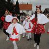 Buntes Treiben herrscht am Faschingssonntag auf Wehringens Straßen.