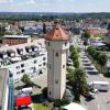 Staus im Umfeld der zentralen Gersthofer Strasserkreuzung wird es nach dem Umbau weiter geben. In der Bahnhofstraße soll künftig Tempo 20 gelten. 