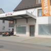 Im ehemaligen Verkaufsraum einer Tankstelle an der Hauptstraße in Aindling will sich ein Augenoptiker ansiedeln.