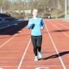 Hannah Sassnink (hier im Josef-Bestler-Stadion) knackte in Ebershausen den Vereinsrekord des LC Aichach. Die 32-Jährige unterbot die Zeit über 10000 Meter von Inga Manneck um genau eine Sekunde.  	