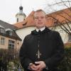 Theodor Hausmann, Abt von St. Stephan in Augsburg, nimmt im Interview Stellung zu den Missbrauchs-Vorwürfen am 2005 geschlossenen Vollinternat St. Joseph des Augsburger Klosters St. Stephan.